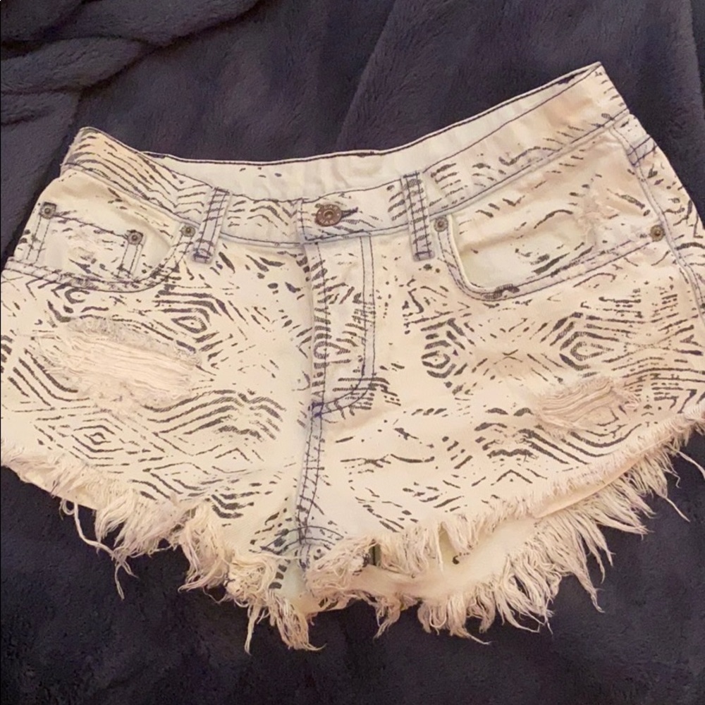NWOT Carmar Shorts- size 28
